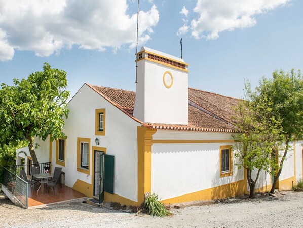 Außenseite Ferienhaus [Sommer]
