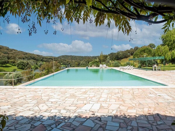 Piscine maison de vacances