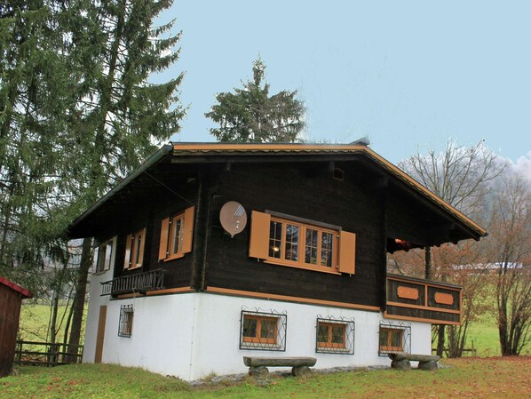 Außenseite Ferienhaus [Sommer]
