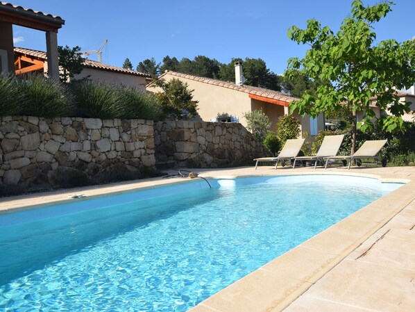 Piscine maison de vacances