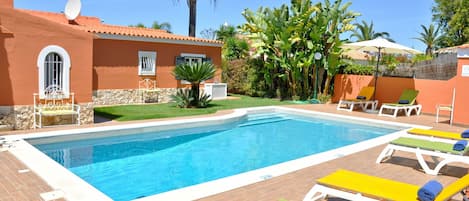 Holiday Home Swimming Pool