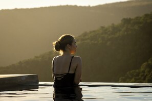 Infinitypool