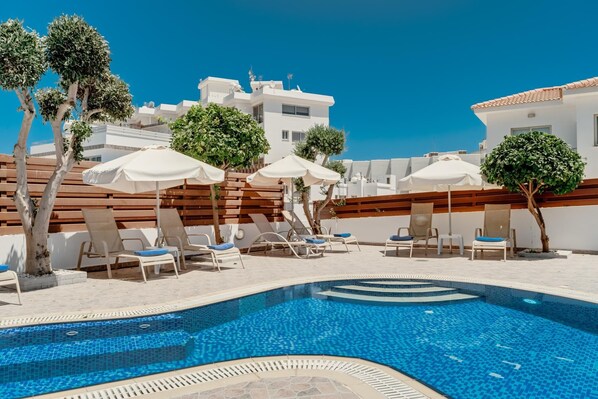 Private pool