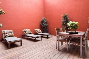 Terrace/patio