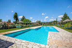 Piscine maison de vacances
