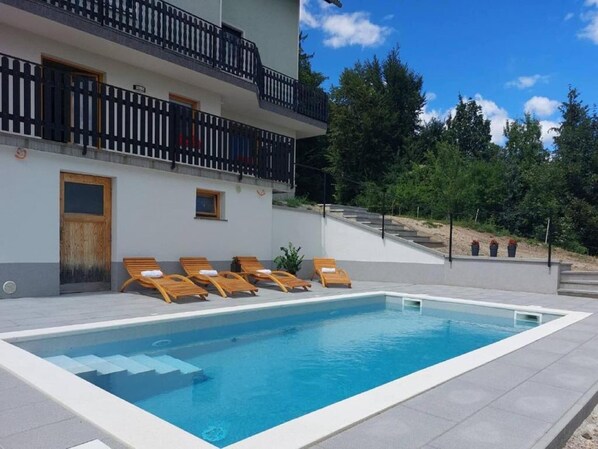 Holiday Home Swimming Pool