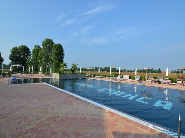 Schwimmbad des Ferienhauses
