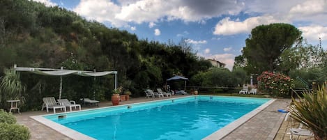 Schwimmbad des Ferienhauses