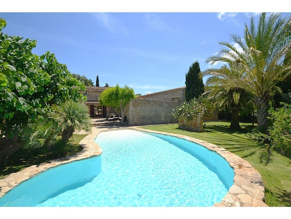 Holiday Home Swimming Pool