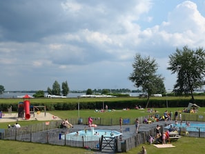 Piscine maison de vacances