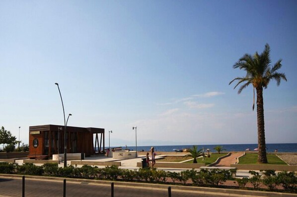Strand