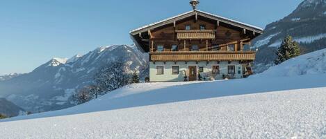 Extérieur maison de vacances [hiver]