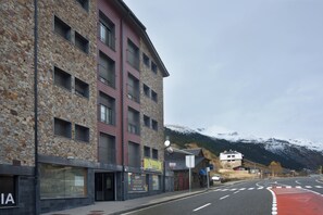 施設の正面