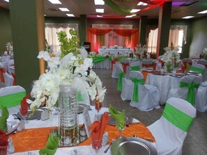 Banquet hall