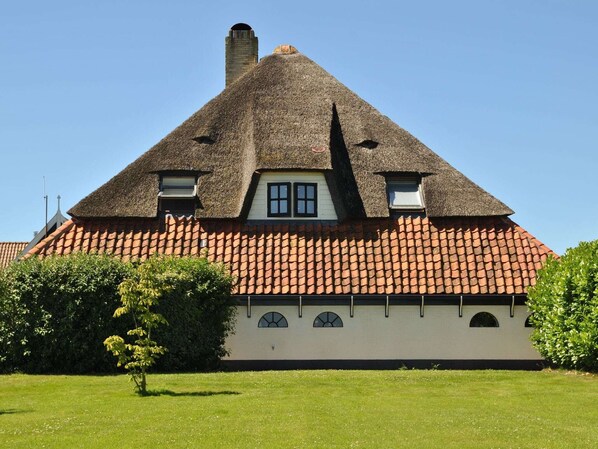 Holiday Home Exterior [summer]