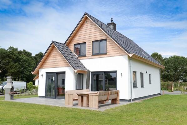 Holiday Home Exterior [summer]