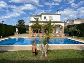 Holiday Home Exterior [summer]