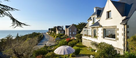 Extérieur maison de vacances [été]