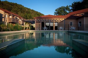Holiday Home Swimming Pool