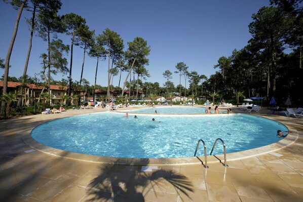 Piscine maison de vacances