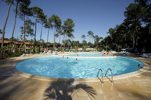 Holiday Home Swimming Pool