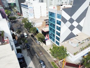 施設の正面