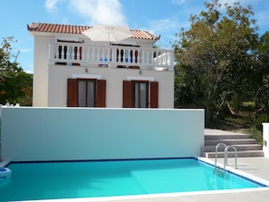 Utomhuspool