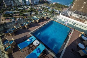 Rooftop pool