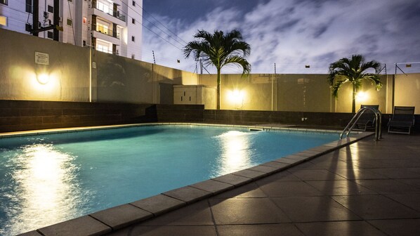 Utomhuspool