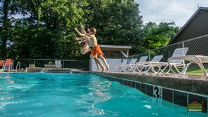 Utomhuspool
