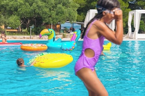 Utomhuspool
