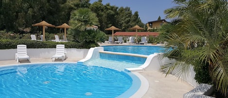 Piscine extérieure