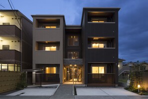 Front of property - evening/night