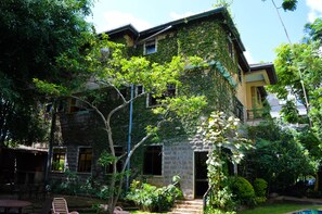 施設の正面
