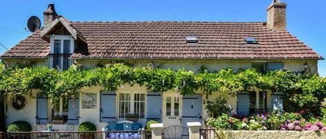 Extérieur maison de vacances [été]