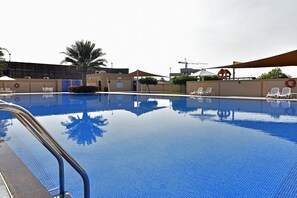 Utomhuspool