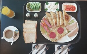 朝食