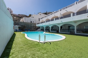 Utomhuspool
