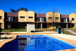 Piscina interior/exterior