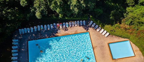 Piscina all'aperto
