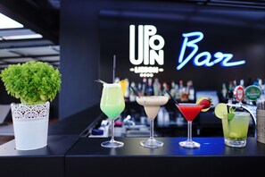 Bar junto à piscina