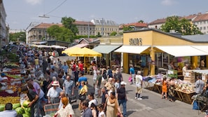 Esterni