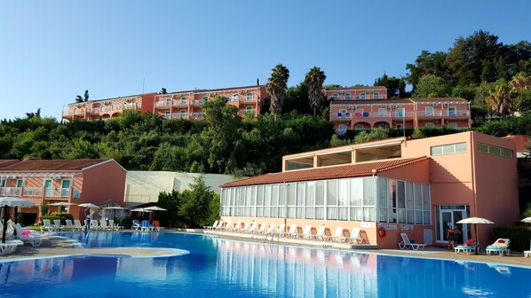Utomhuspool