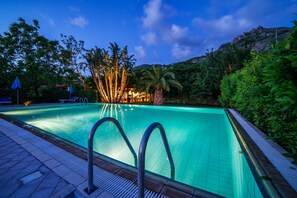 Piscina exterior