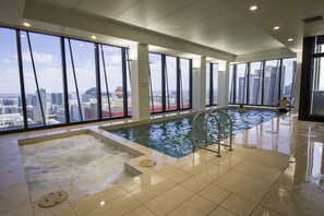 Piscina al coperto