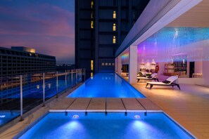 Infinitypool