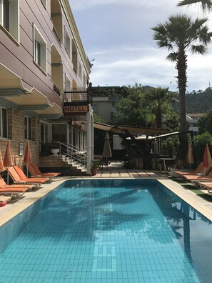Piscina all'aperto