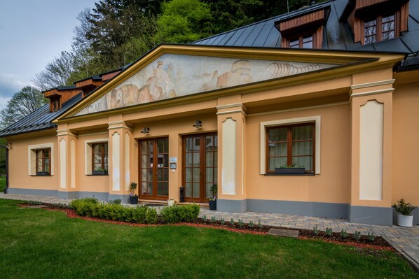 Overnatningsstedets facade
