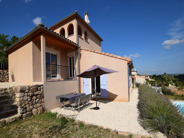 Extérieur maison de vacances [été]