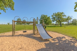 Área de juegos infantiles al aire libre